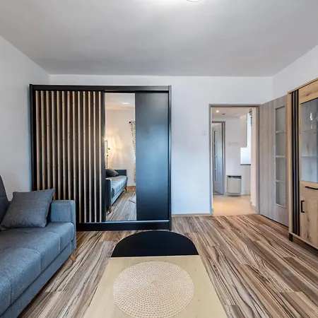 At Bandurskiego Nowoczesny Darmowy Parking Blisko Centrum * Szczecin