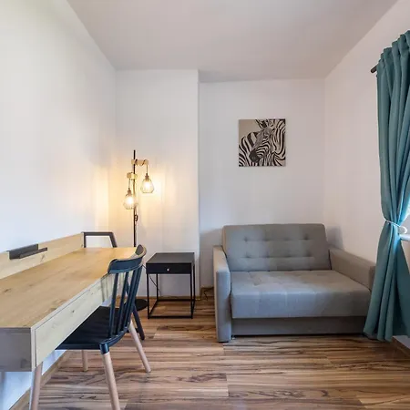 At Bandurskiego Nowoczesny Darmowy Parking Blisko Centrum * Szczecin