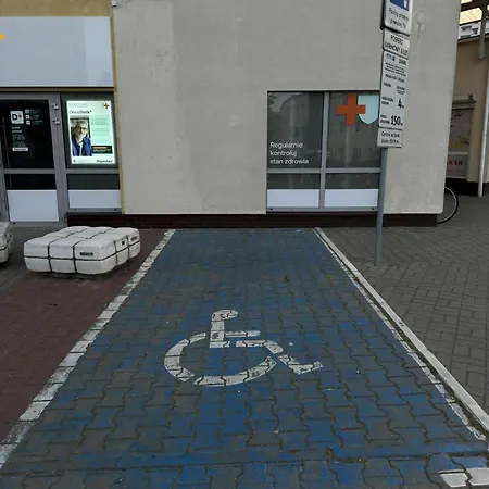 At Bandurskiego Nowoczesny Darmowy Parking Blisko Centrum Szczecin