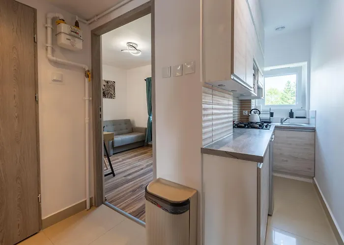 At Bandurskiego Nowoczesny Darmowy Parking Blisko Centrum