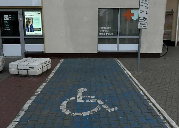 At Bandurskiego Nowoczesny Darmowy Parking Blisko Centrum Szczecin