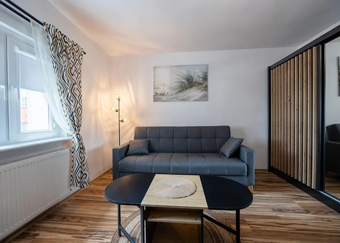 At Bandurskiego Nowoczesny Darmowy Parking Blisko Centrum 슈체친